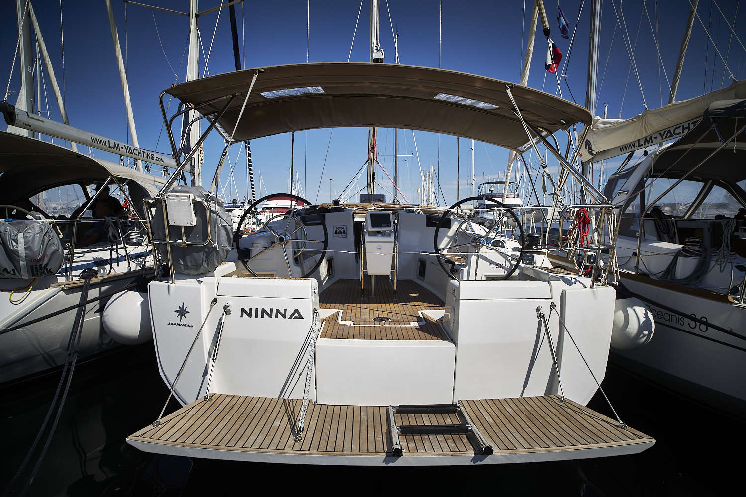 Sun Odyssey 449 Top image