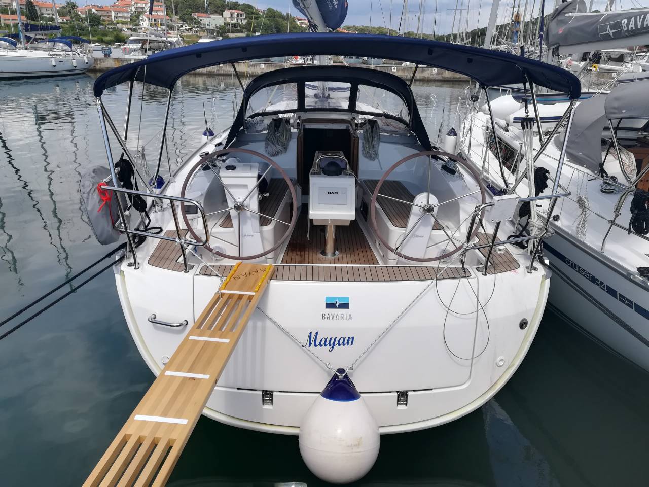 Bavaria Cruiser 37  Top image
