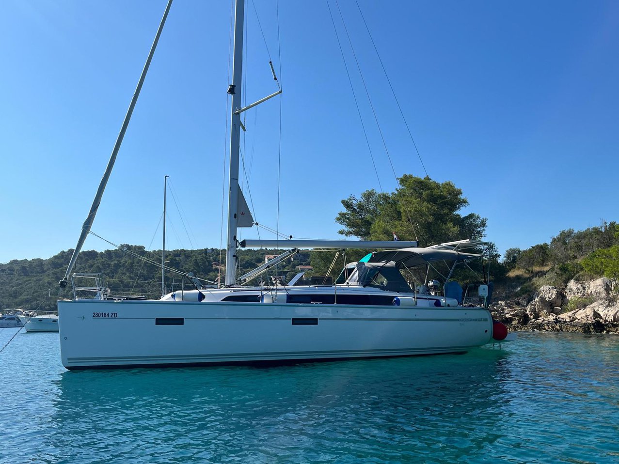 Bavaria 37 Cruiser  Top image
