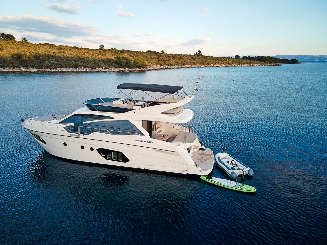 Absolute 50 Fly „Viva La Vida“ als Charteryacht