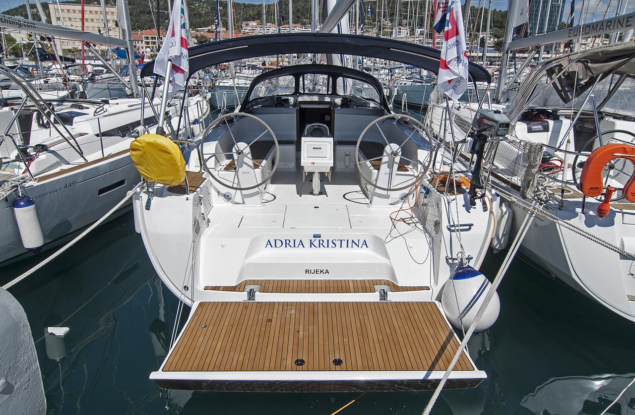Bavaria Cruiser 46  Top image