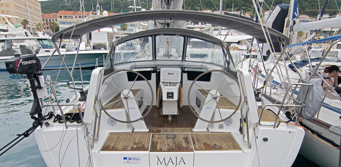 Hanse 418 Top image