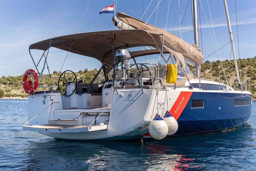 Sun Odyssey 490  Top image