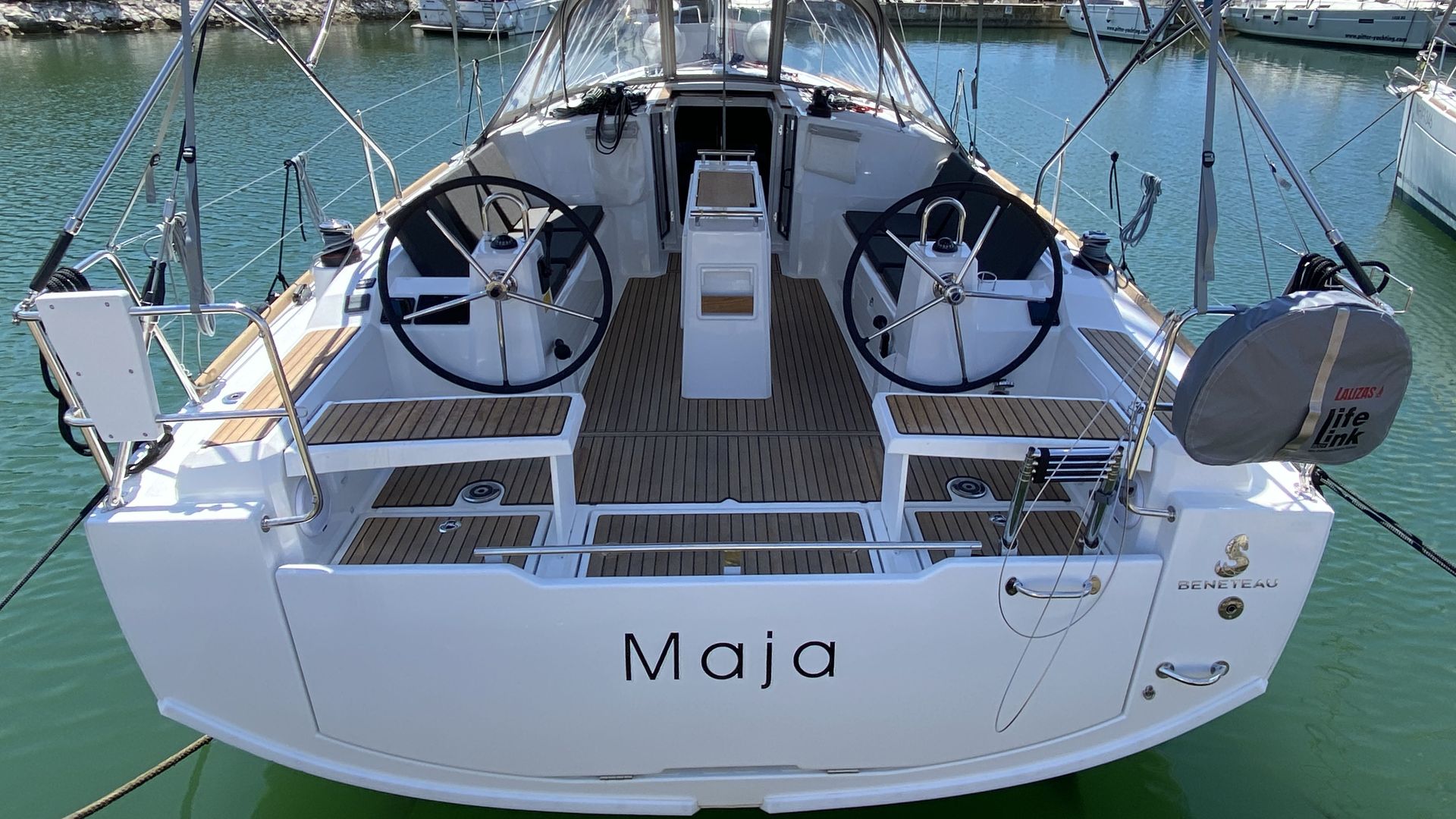 Oceanis 38.1, Foto 3