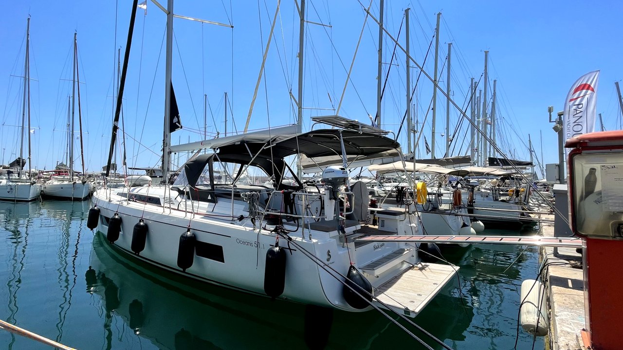 Oceanis 51.1  Top image