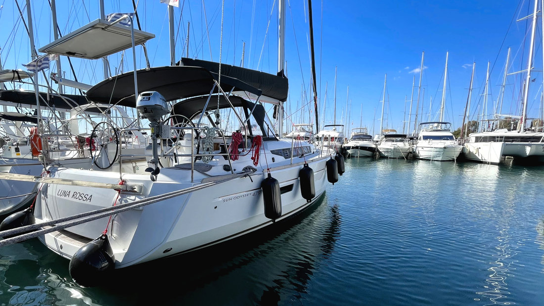 Sun Odyssey 479  Top image