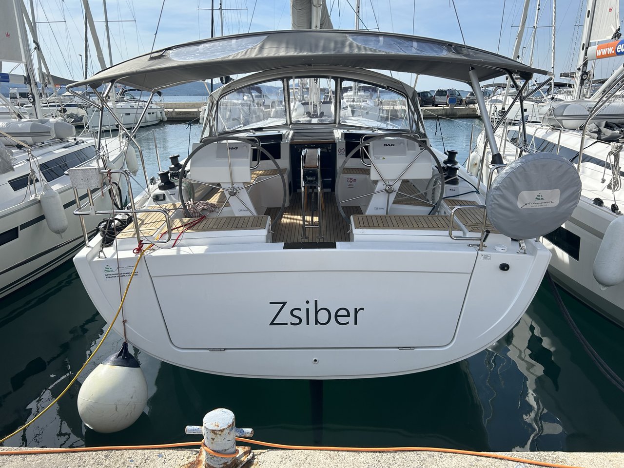 Hanse 455  Top image