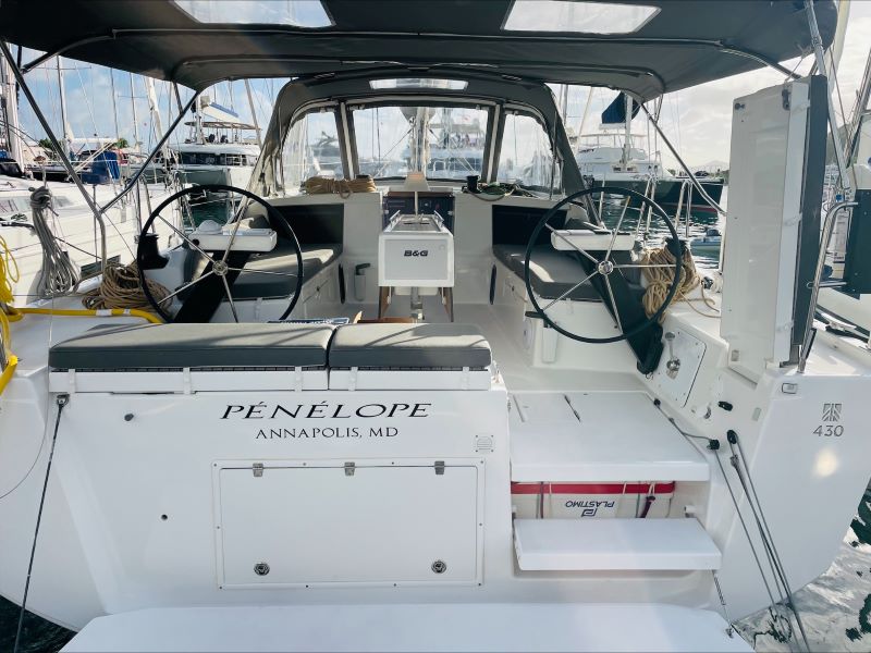 Dufour 430 Grand Large (4cab) „Penelope“ als Charteryacht
