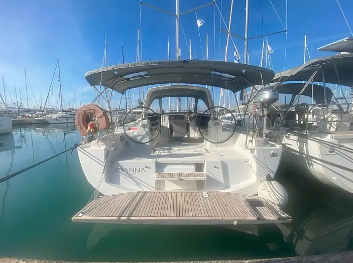 Oceanis 41.1 Top image