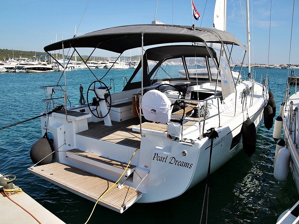 Oceanis 51.1 (5+1 cab, 3+1wc) „Pearl Dreams“ als Charteryacht