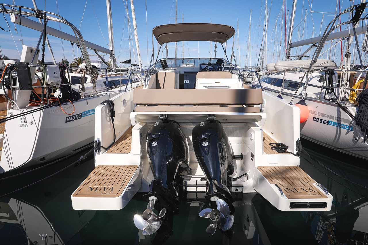 Nuva M9 Cabin Top image