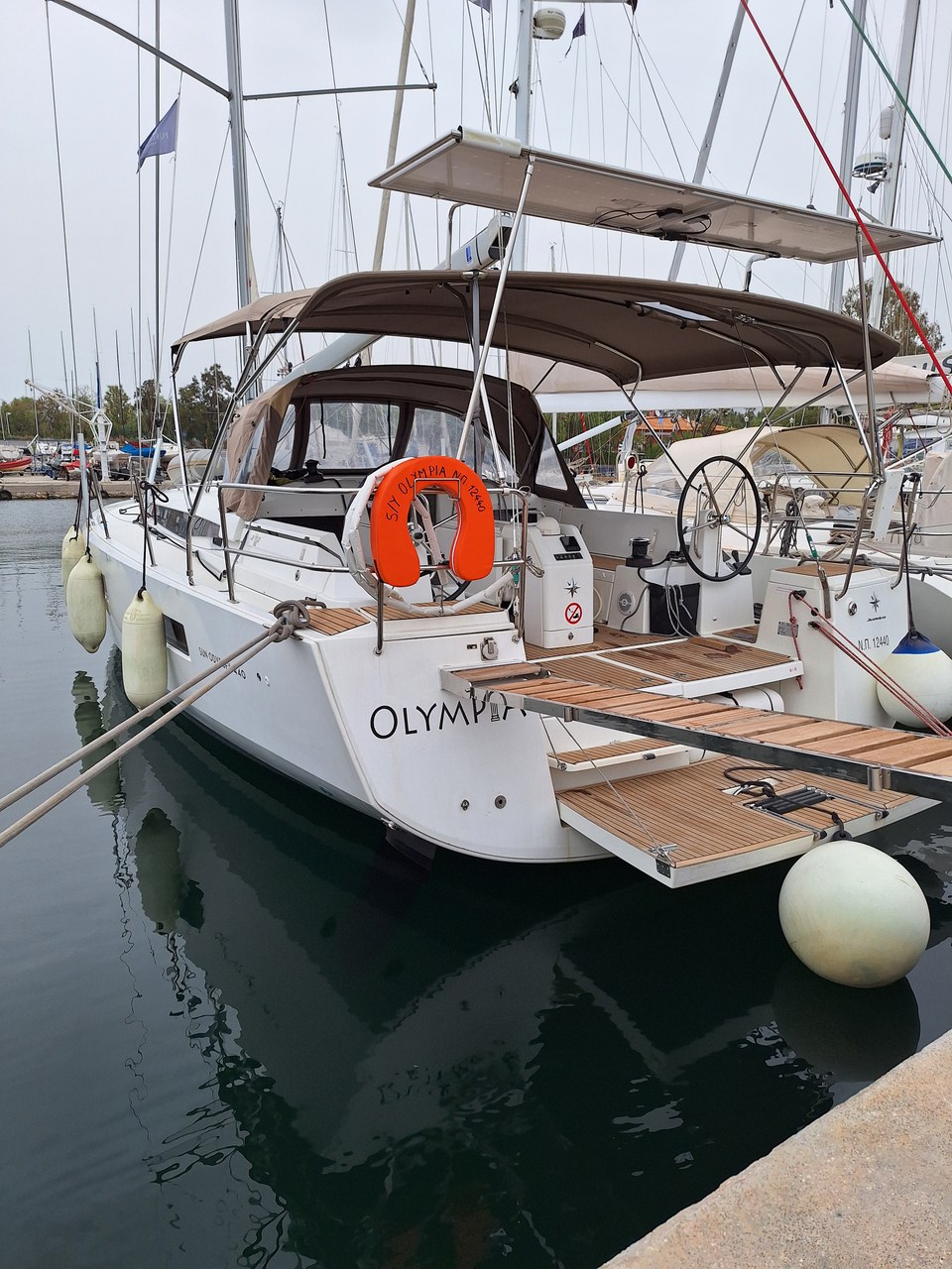 Sun Odyssey 440  Top image