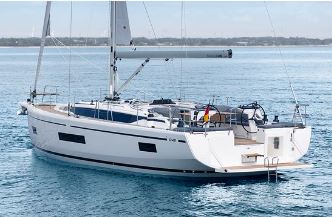 Bavaria C46 Top image