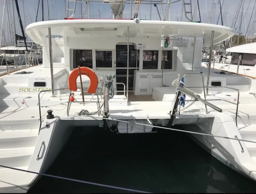 Lagoon 450 F  Top image