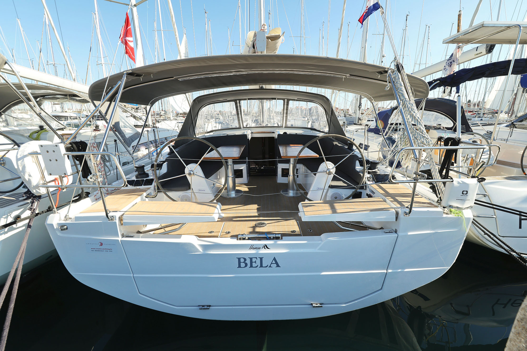 Hanse 410 Top image