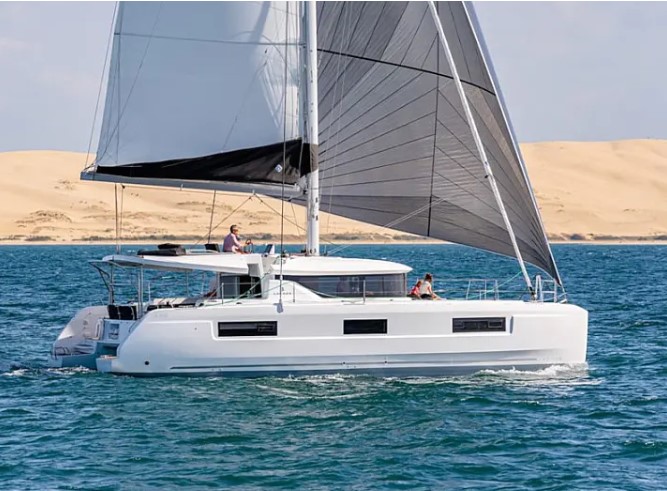 Lagoon 46  Top image