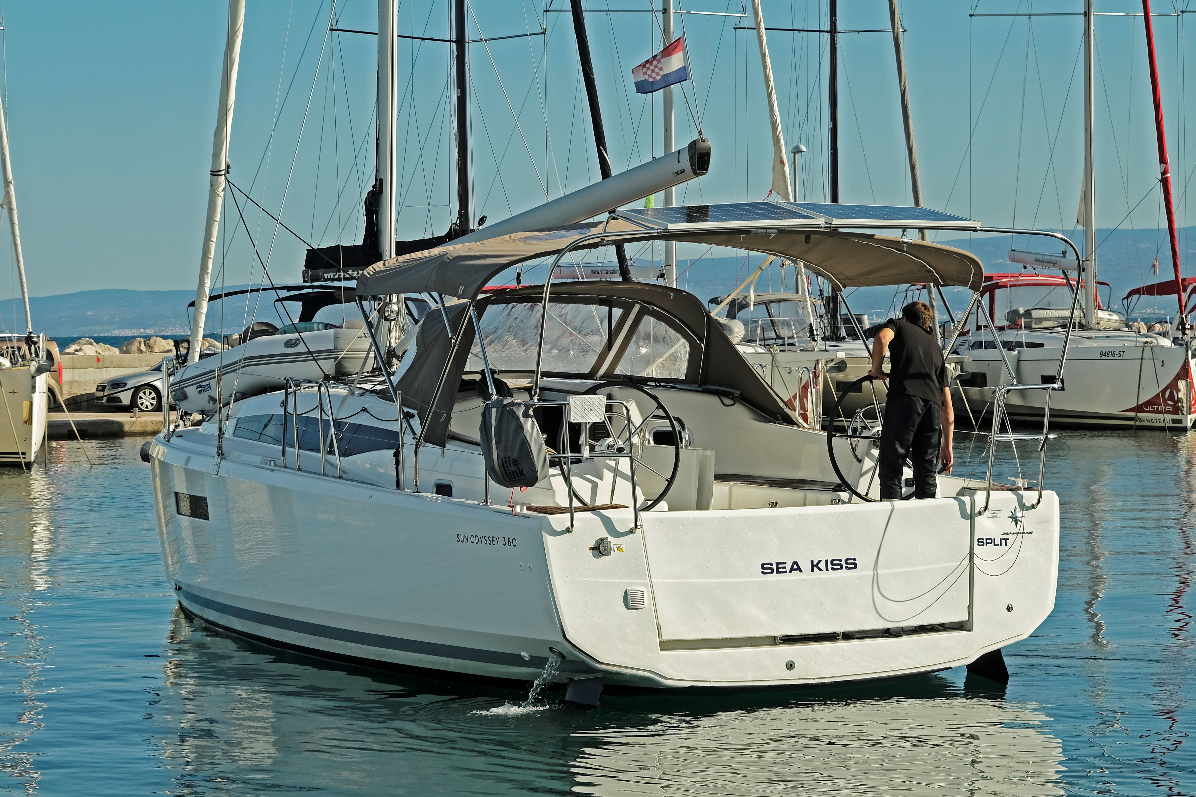 Sun Odyssey 380 „Sea Kiss“ als Charteryacht