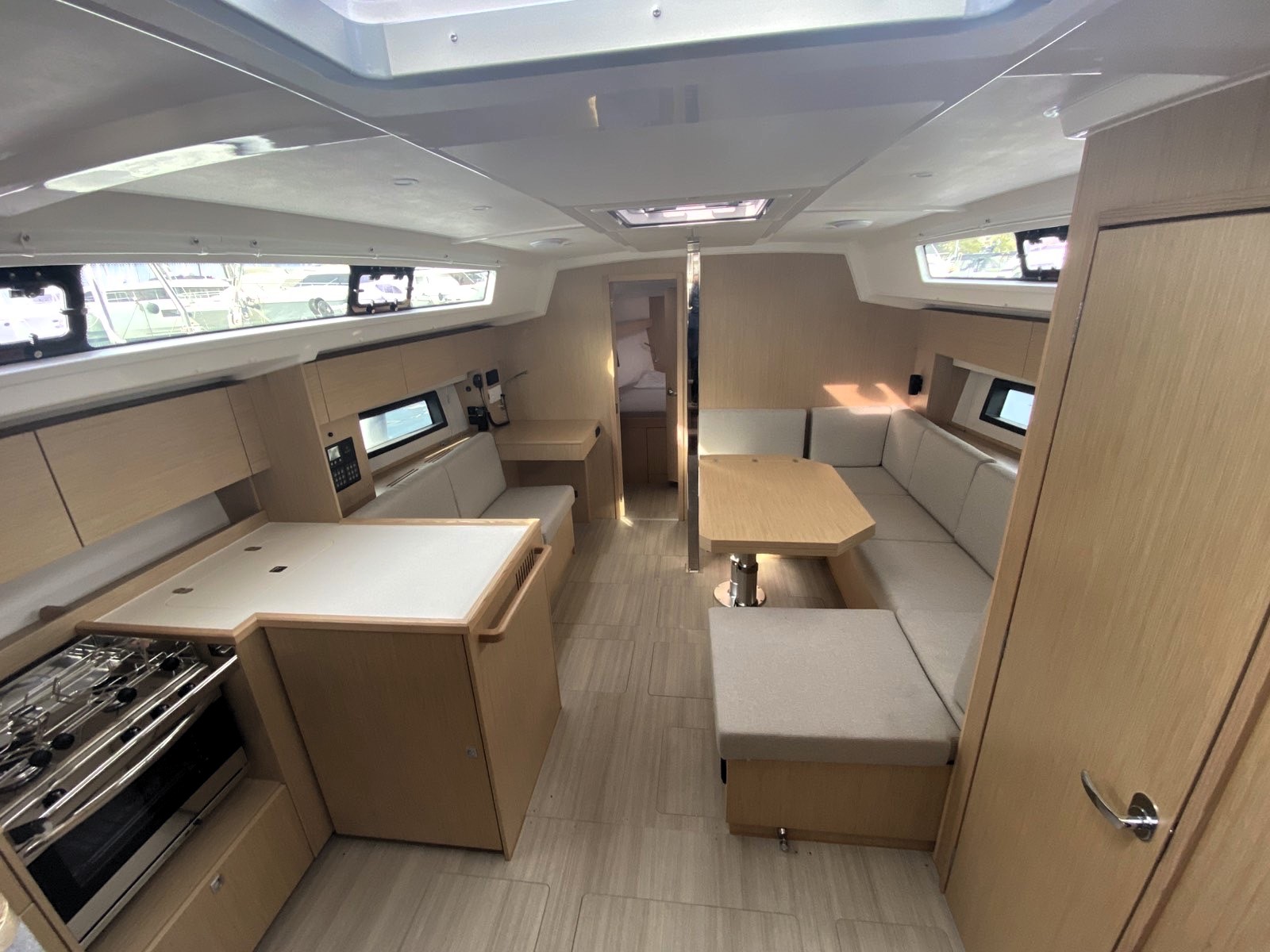 Bavaria C42 Christos, Foto 3