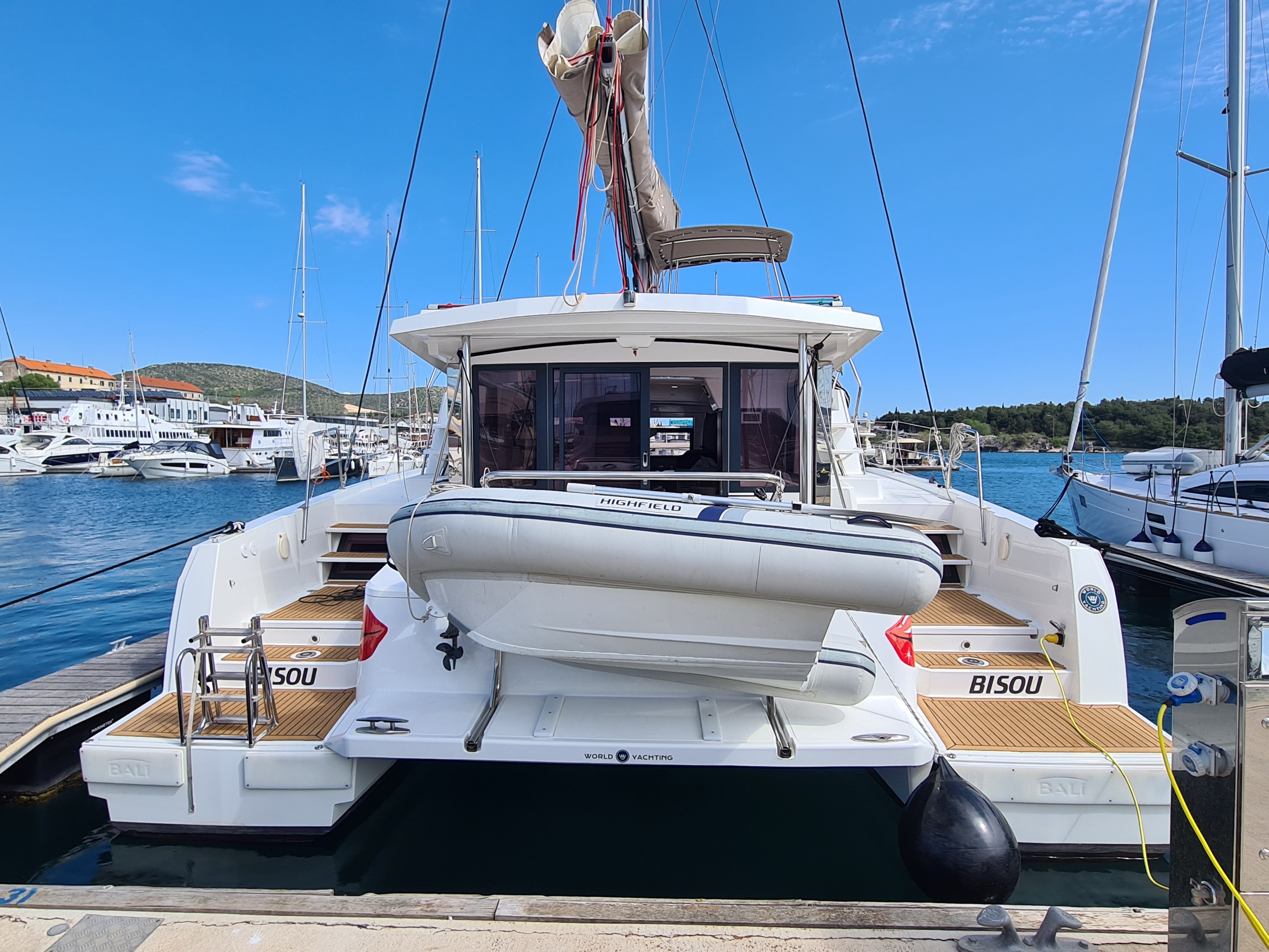 Bali 4.1 (4cab) „Bisou“ als Charteryacht