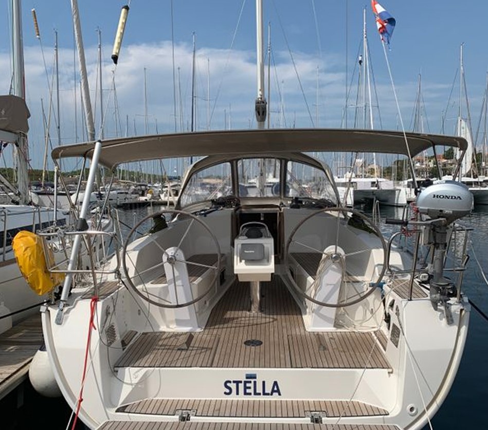 Bavaria Cruiser 41  Top image