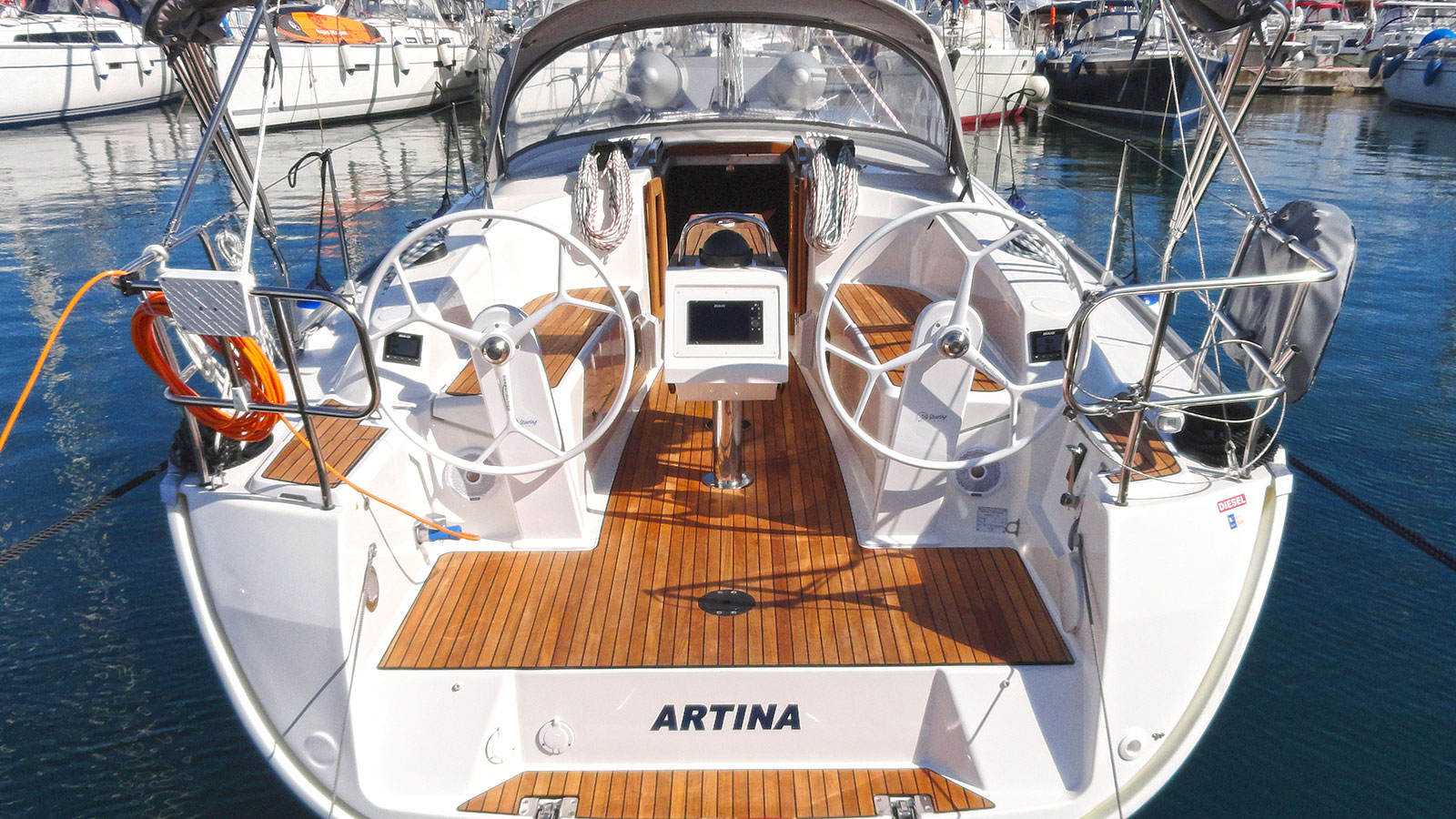 Bavaria Cruiser 34  Top image