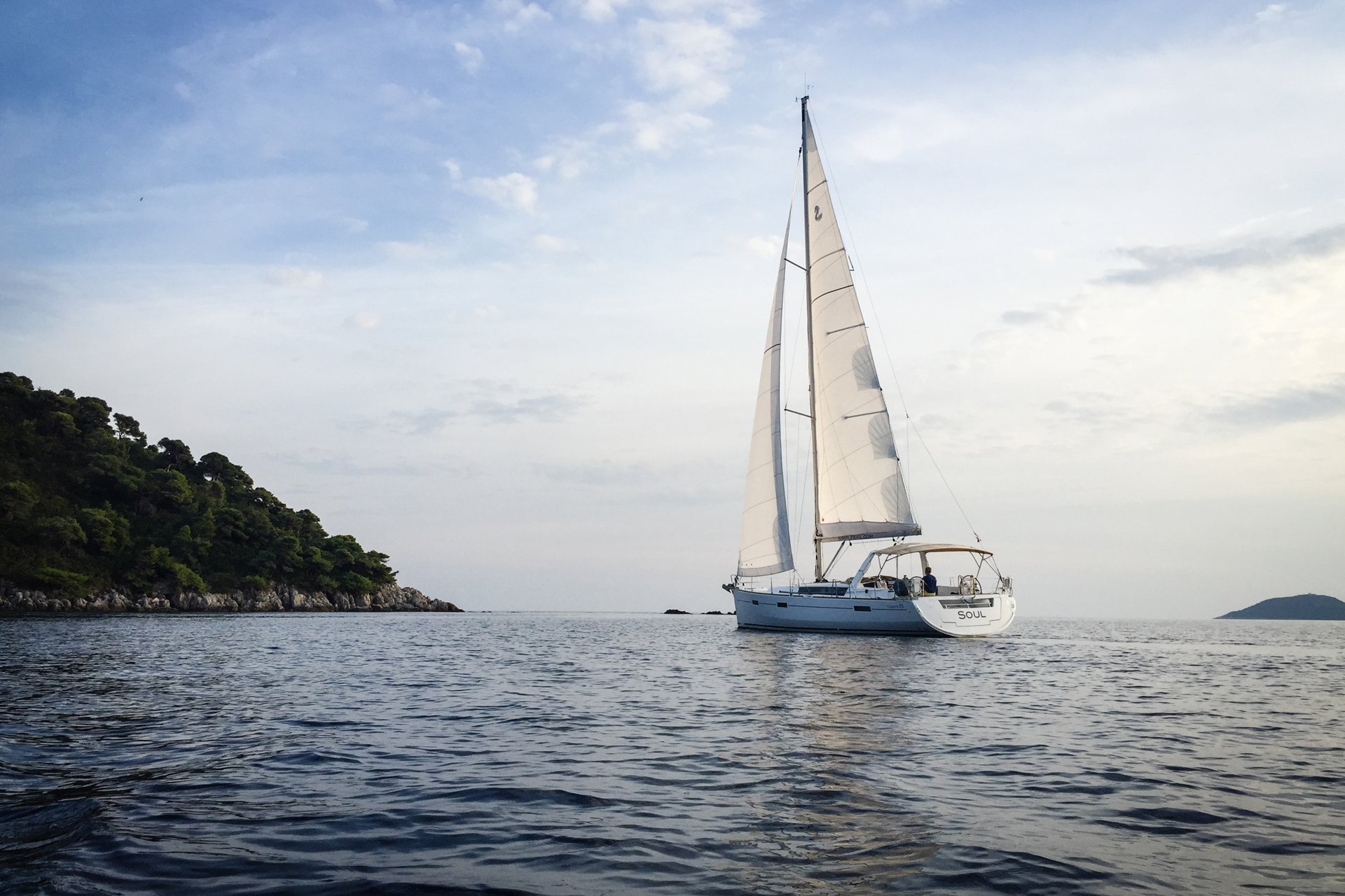 Oceanis 45 (4 cab) „Soul“ als Charteryacht
