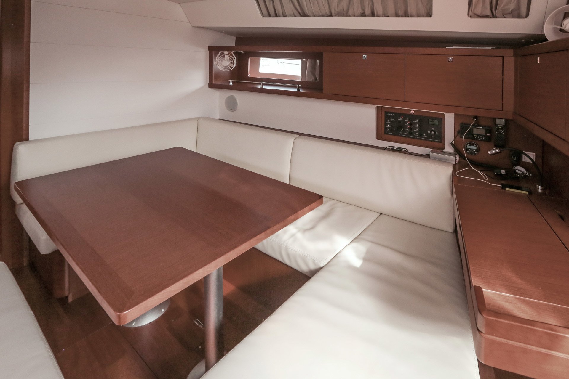 Oceanis 45 Twist, Foto 5