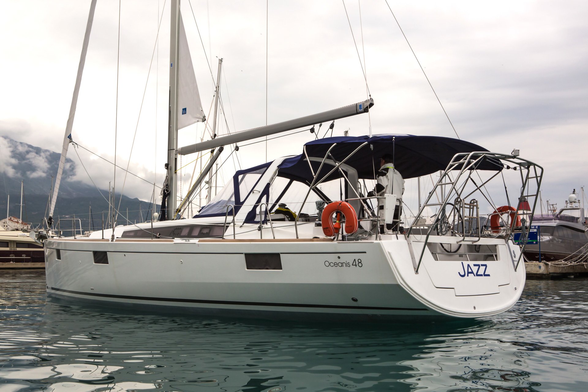 Oceanis 48 „Jazz“ als Charteryacht
