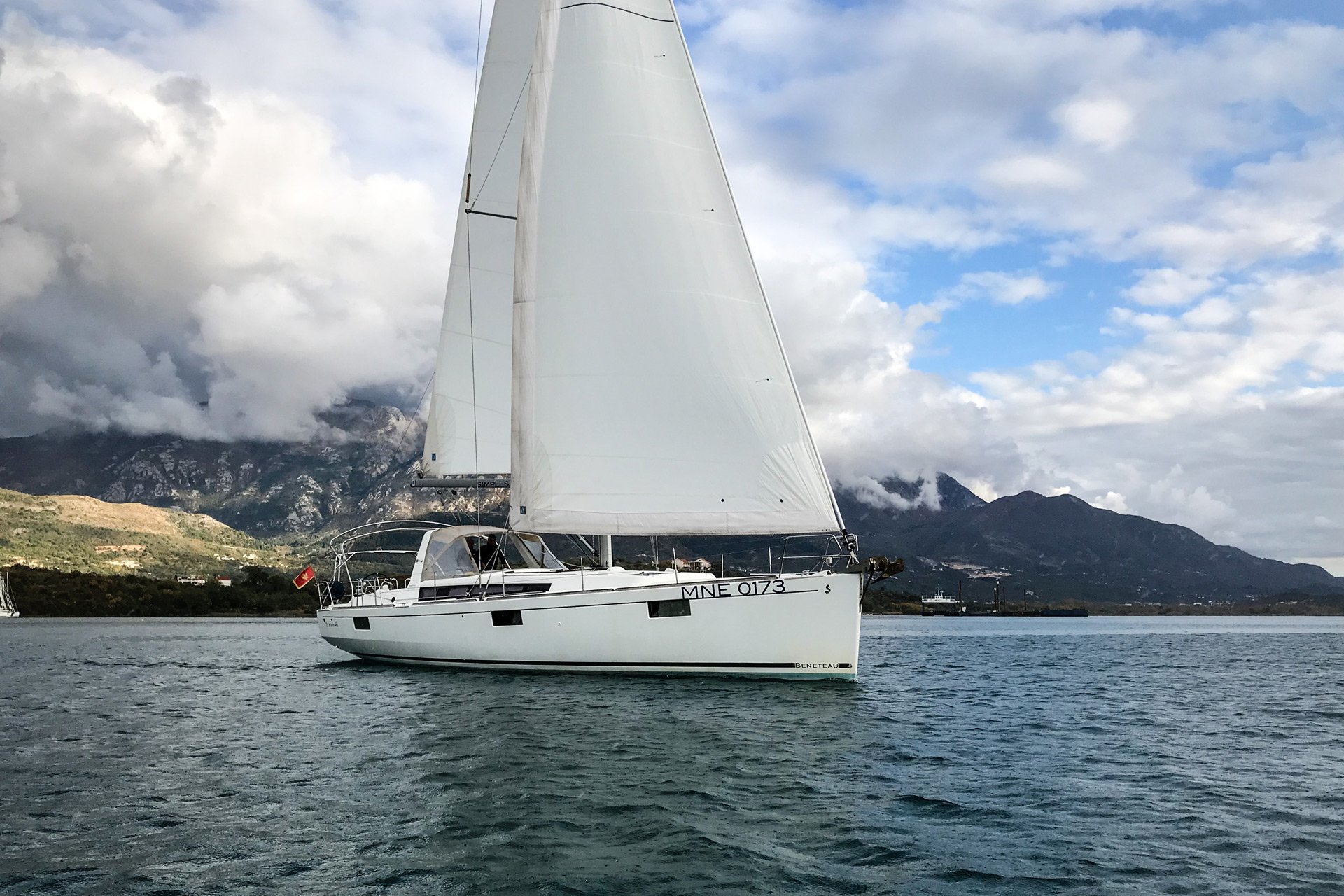 Oceanis 48 „Blues“ als Charteryacht