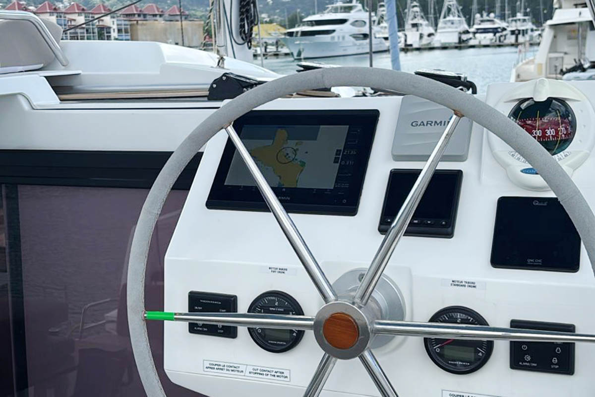 Astréa 42 Neza, Foto 3