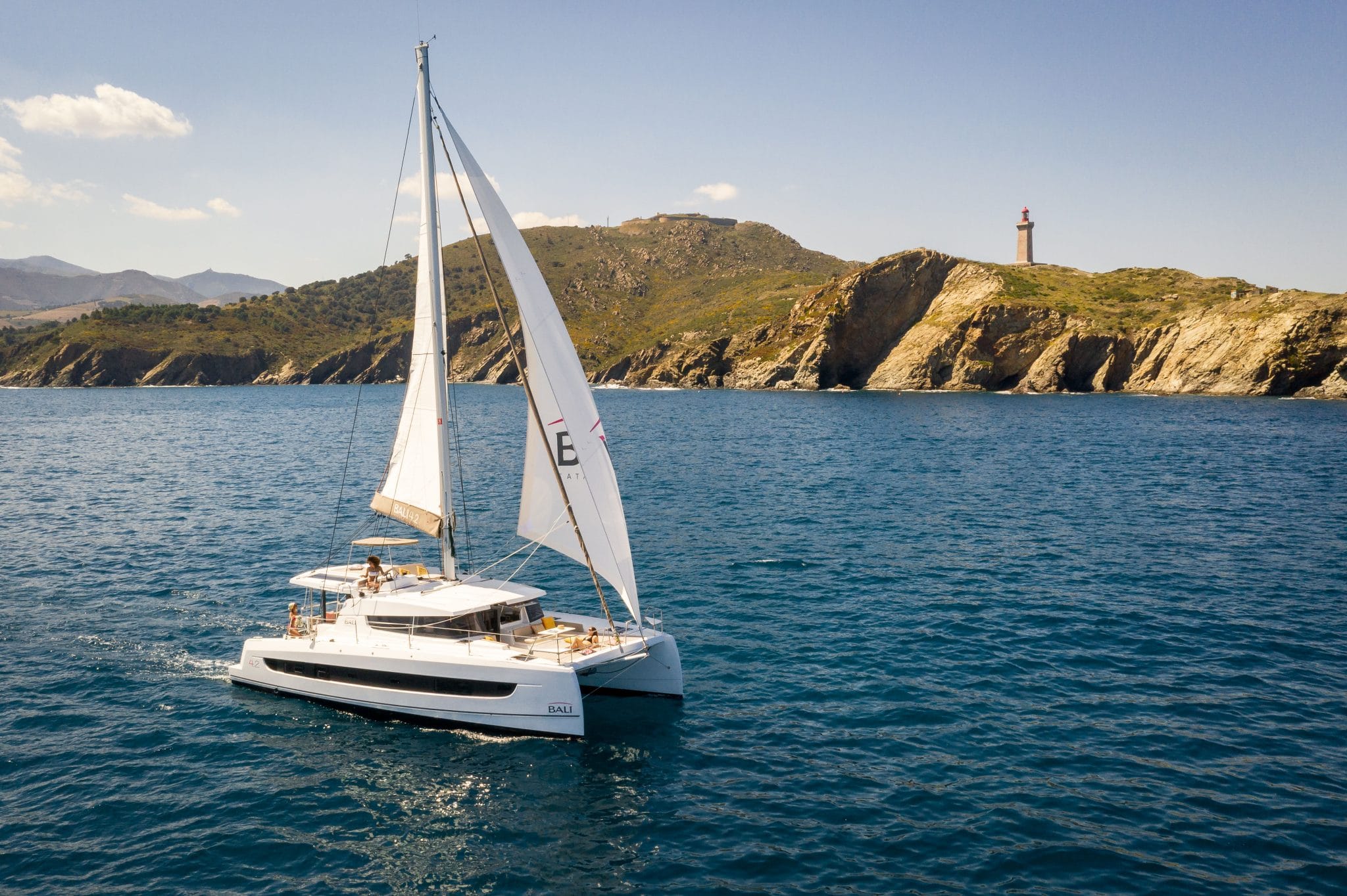 Bali 4.2 „Sail Spazio“ als Charteryacht