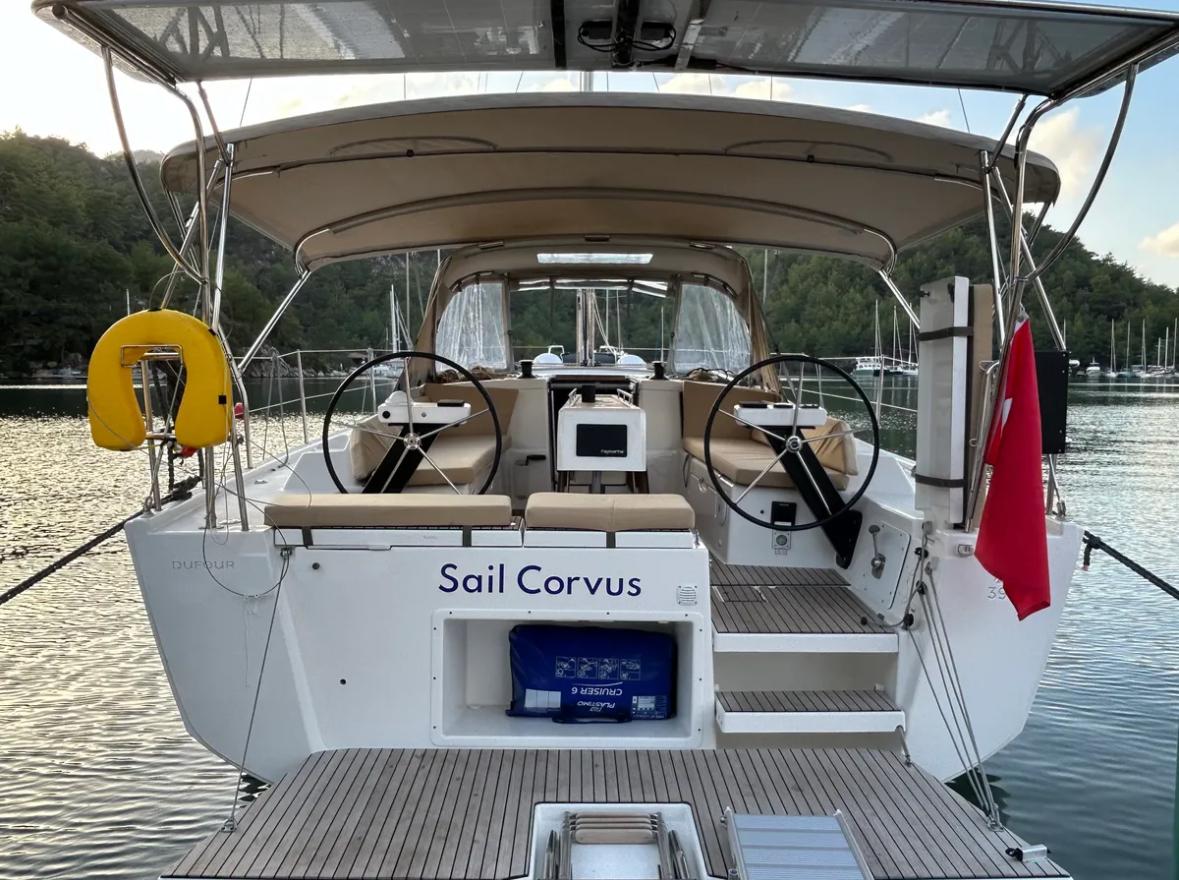 Dufour 390 Grand Large Sail Corvus, Foto 3