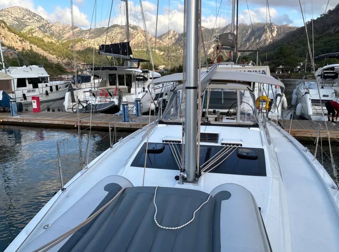 Dufour 390 Grand Large Sail Corvus, Foto 4