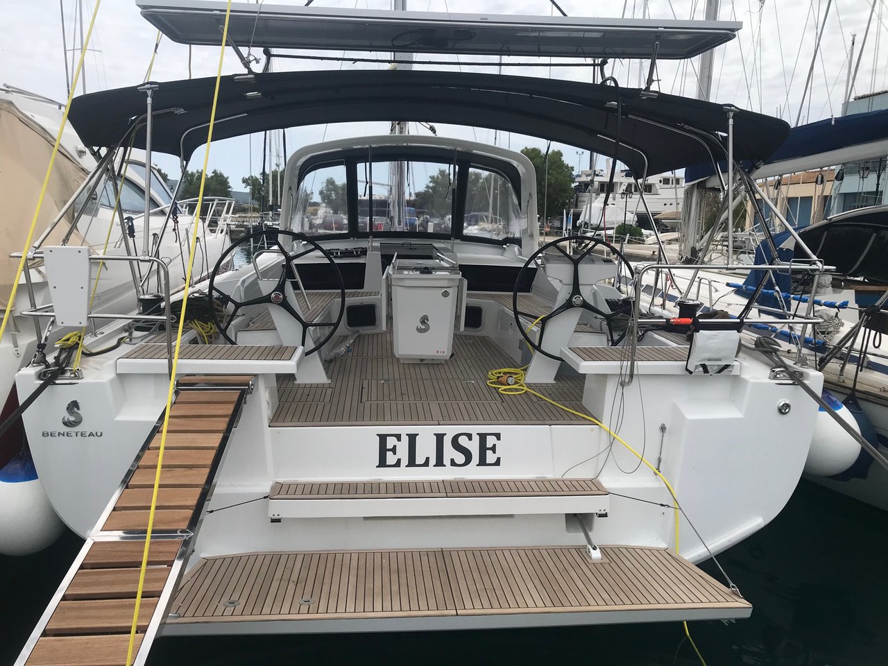 Oceanis 51.1  Top image