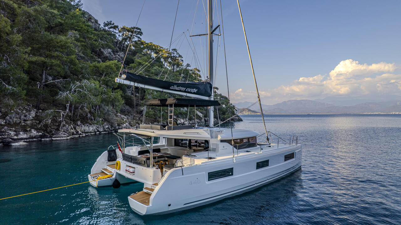 Lagoon 46 (4+2cab) „Albatros Escape“ als Charteryacht