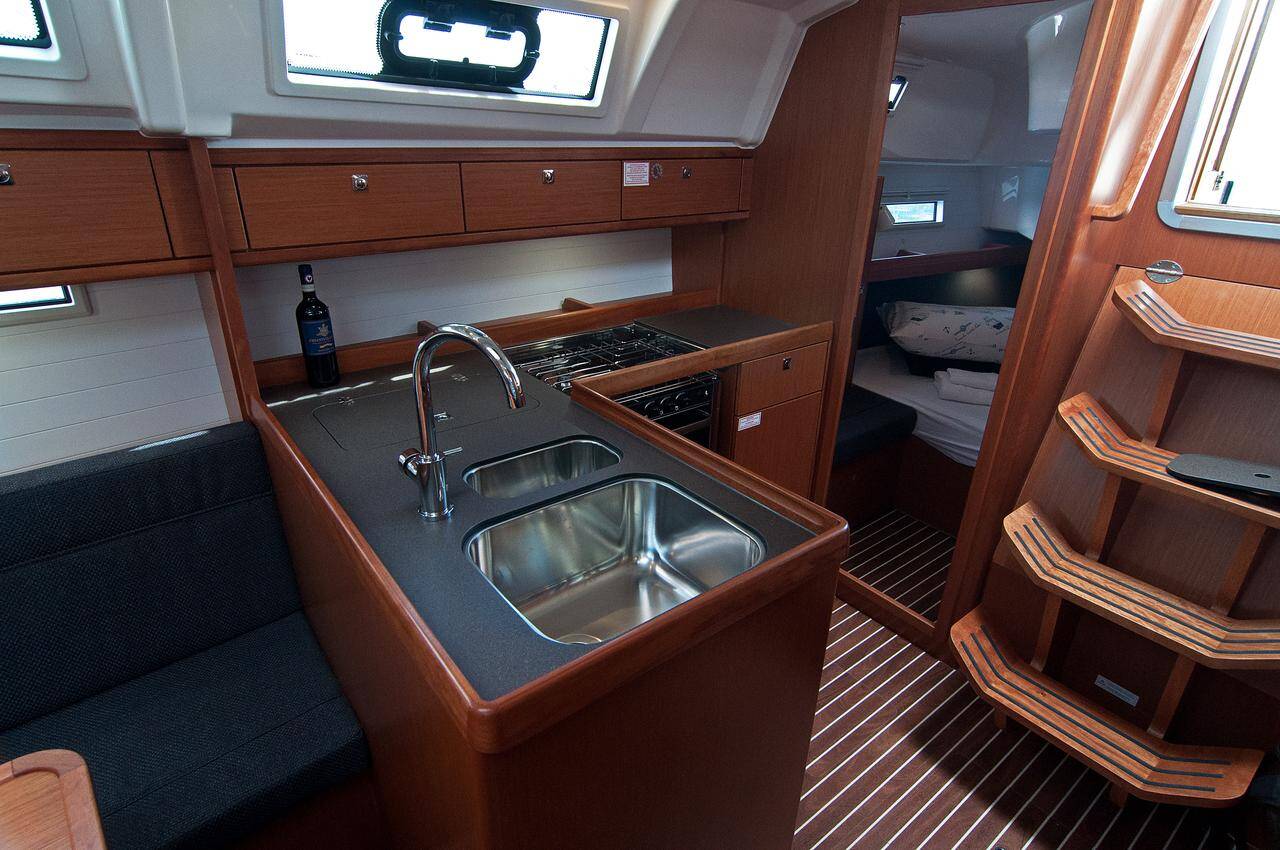 Bavaria Cruiser 37, Foto 3