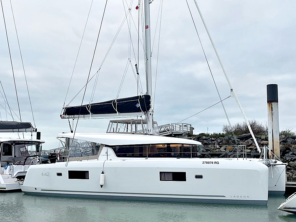Lagoon 42  Owner Version Top image