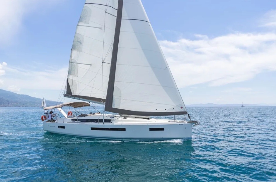 Sun Odyssey 490  Top image