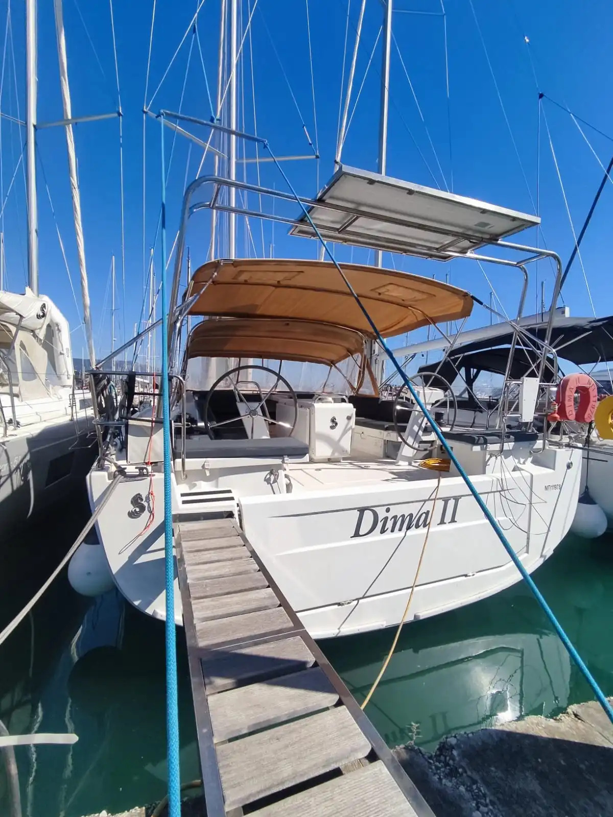 Oceanis 51.1  Top image