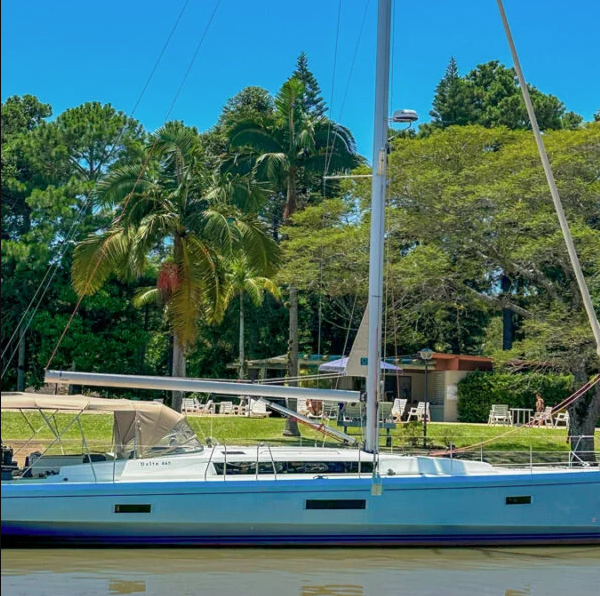 Delta 41 „Pura Vida“ als Charteryacht