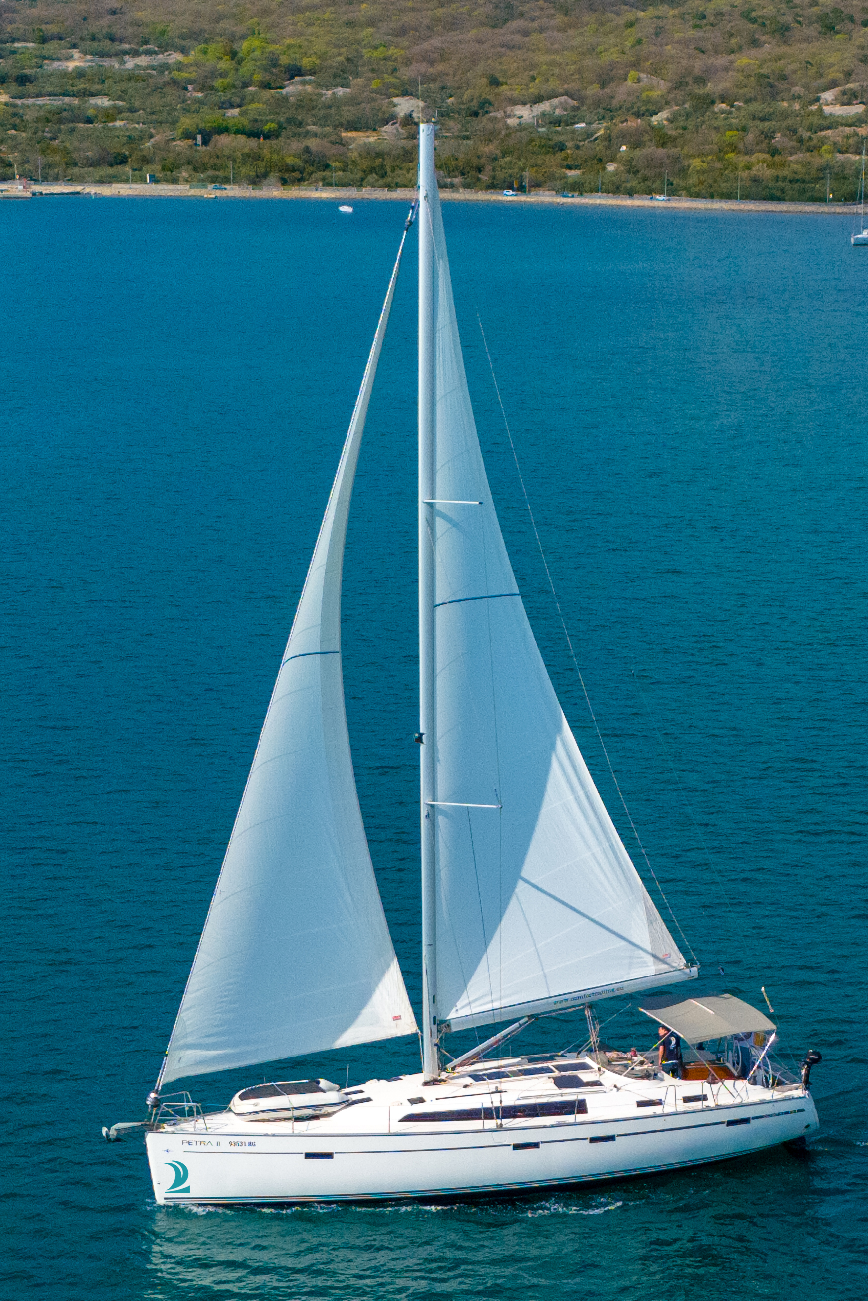 Bavaria Cruiser 51  Top image