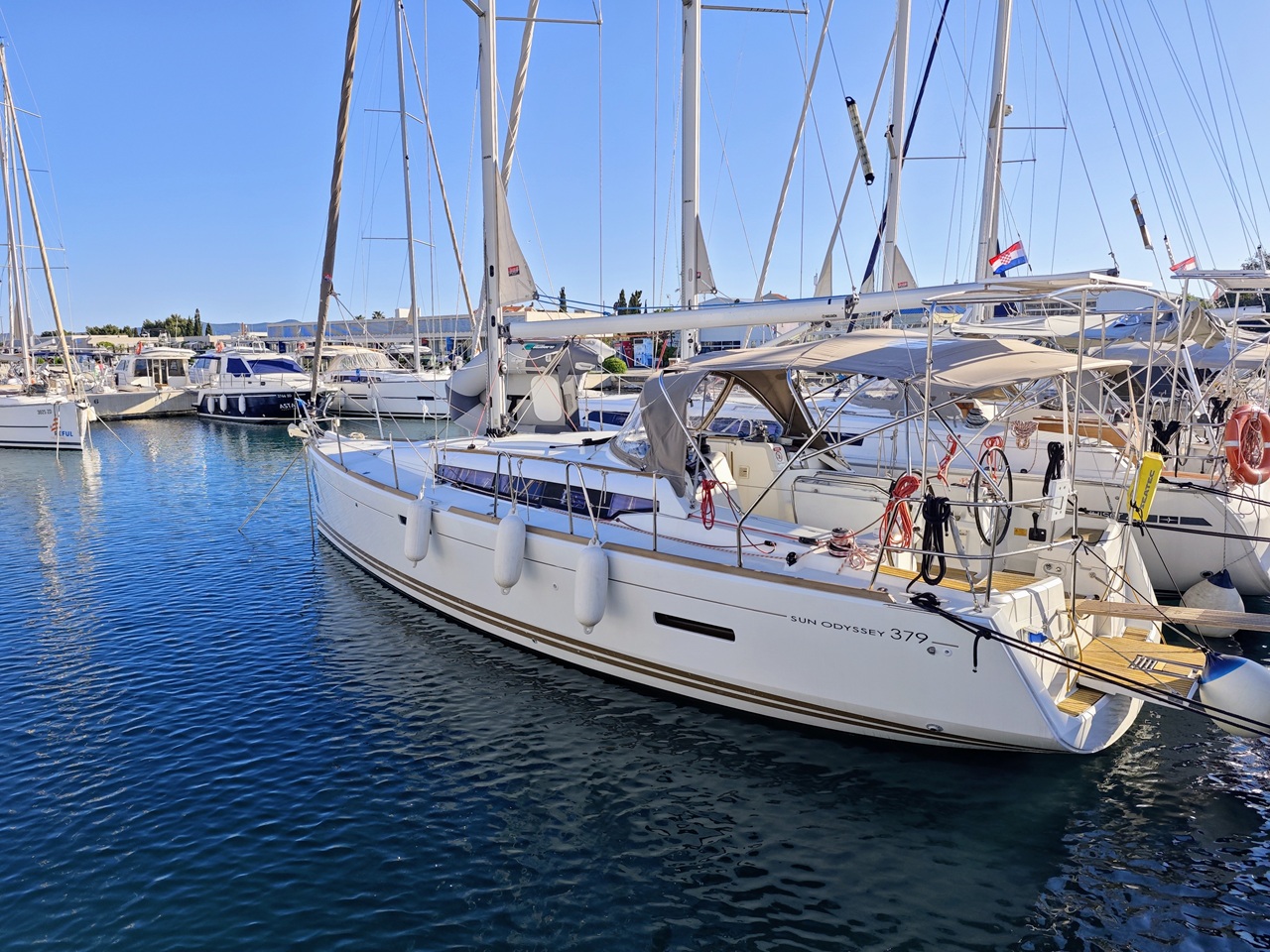 Sun Odyssey 379 Soprano, Foto 3