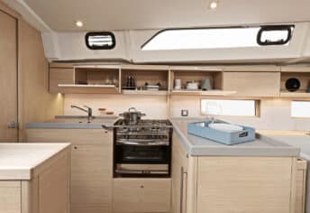 Oceanis 46.1 Family Spirit, Foto 3