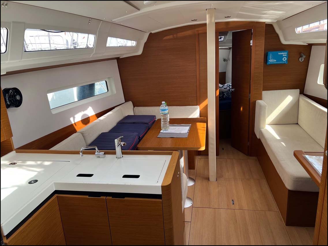 Sun Odyssey 380 Golden eye, Foto 3