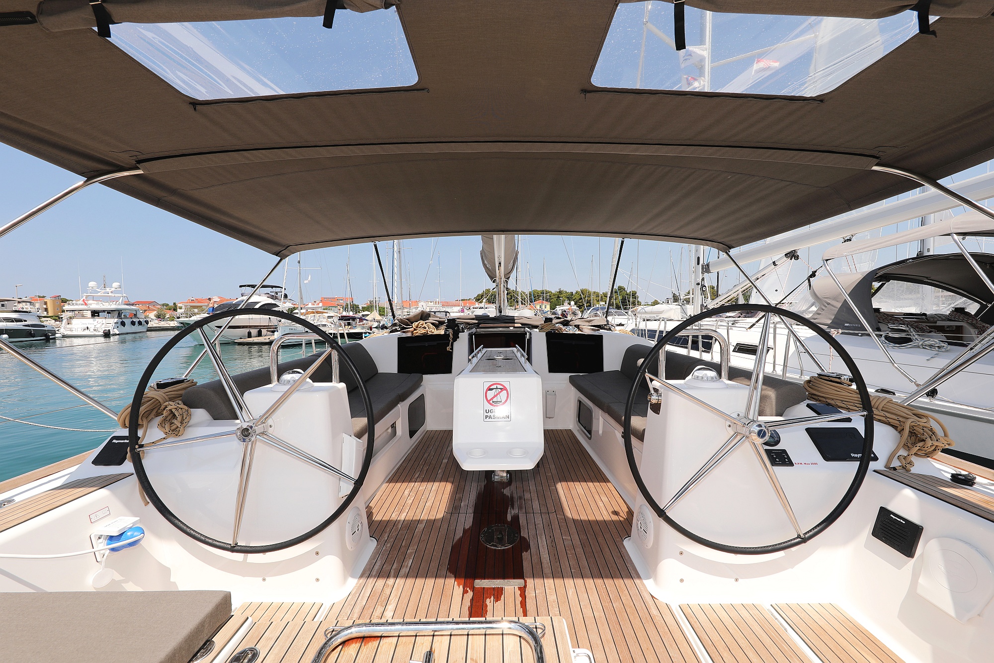 Dufour 460 Grand Large, Foto 3