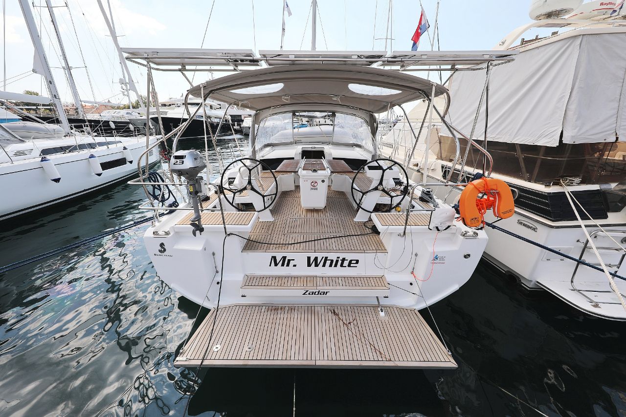 Oceanis 46.1  Top image