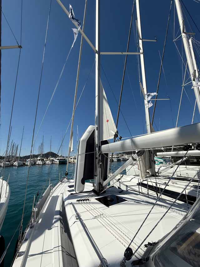 Bavaria C38 The Cat, Foto 4