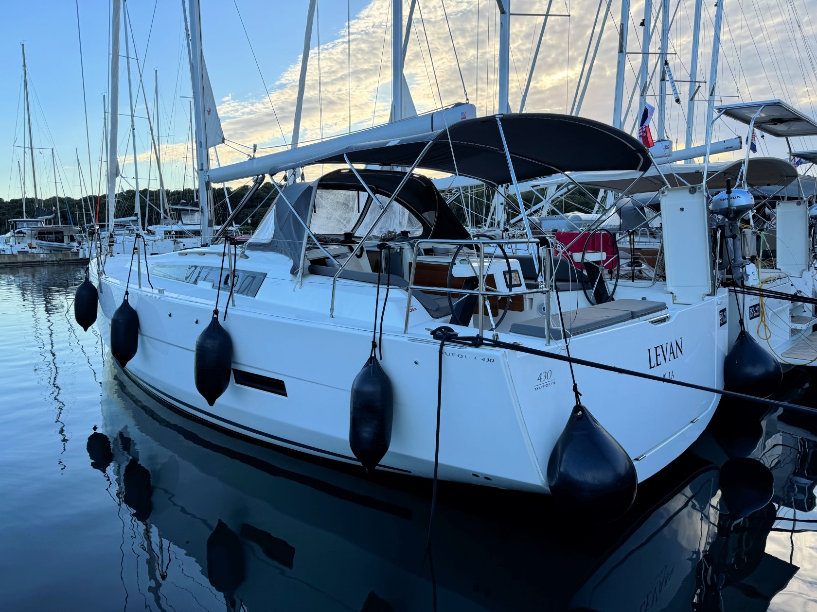 Dufour 430 Grand Large, Foto 4