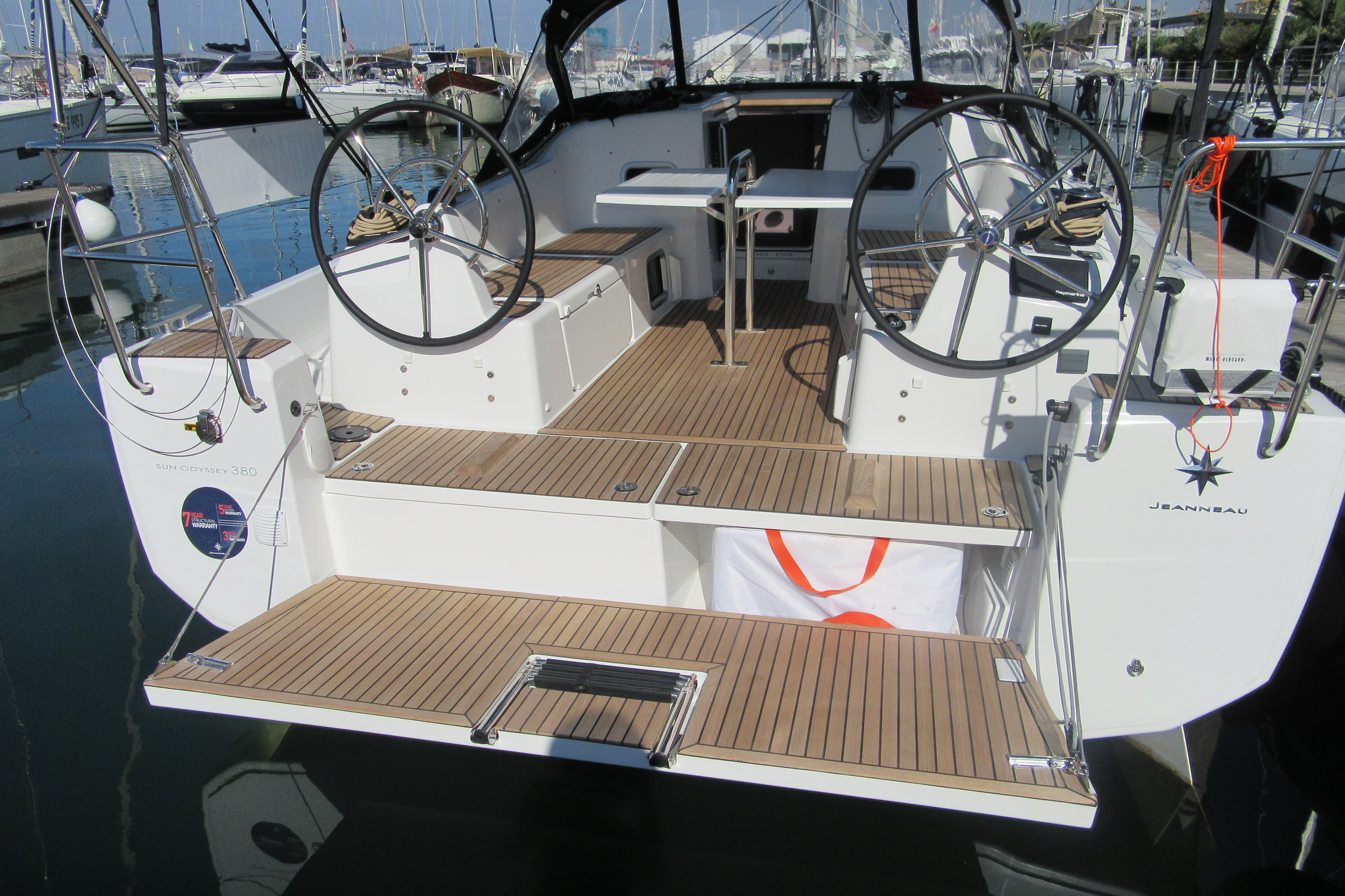 Sun Odyssey 380 „Euforica“ als Charteryacht