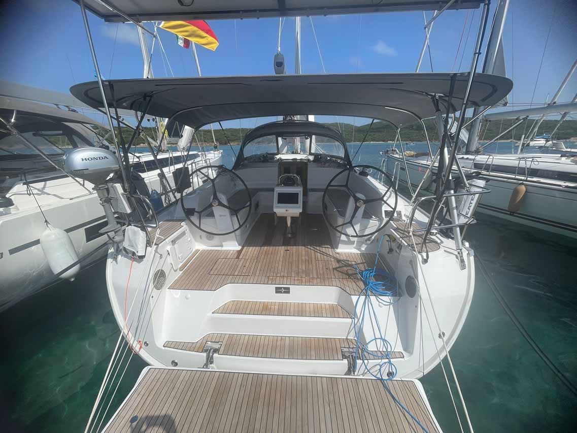 Bavaria Cruiser 46 Style „Giovanna“ als Charteryacht